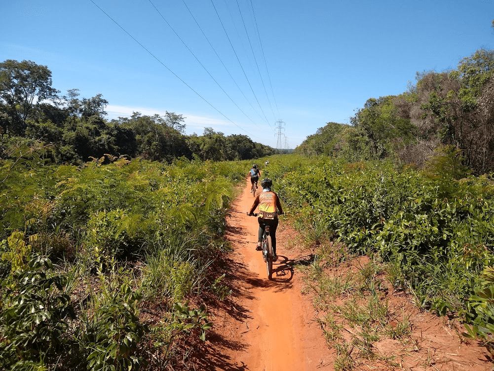 Pedalando na Trilha do Linhão em Bauru