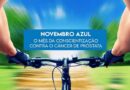 A imagem enfatiza a jornada do Novembro Azul, com as mãos do ciclista segurando firme o guidão, pronto para enfrentar os desafios que se apresentam na estrada à frente. A mensagem proeminente, "Novembro Azul o mês da conscientização contra o câncer de próstata." nos lembra do propósito vital dessa causa. Pedalemos juntos em direção a um futuro mais saudável. 🚴‍♂️💙 #Conscientização #CiclistaPelaVida #NovembroAzul